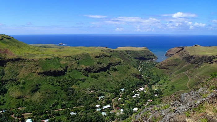 Baie et village de Vaipaee