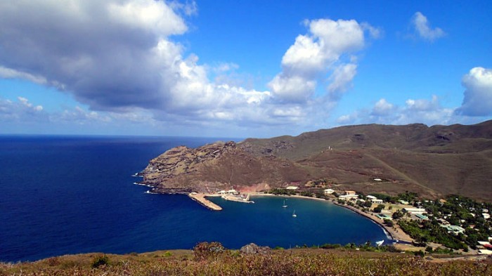 L’Envol dans la baie de Hakahau