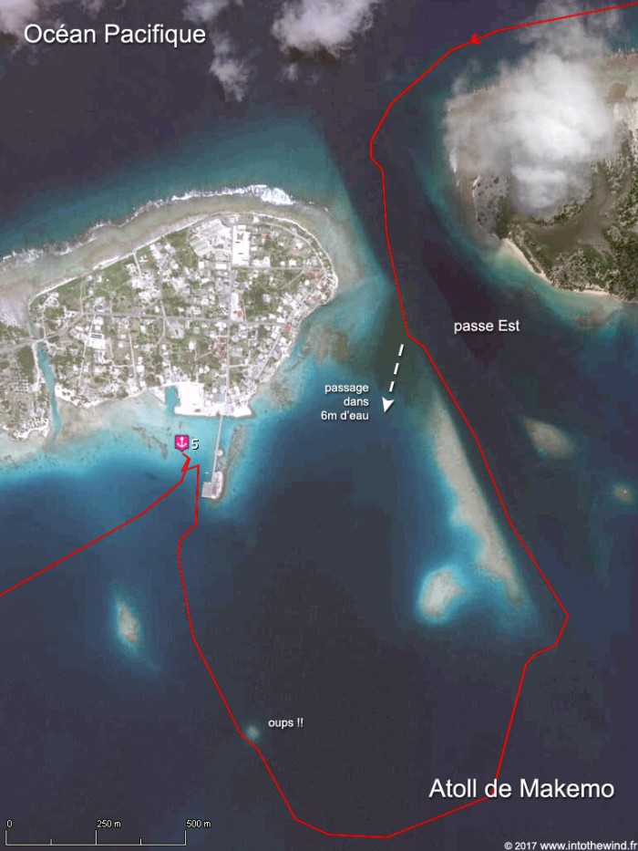 Le long chenal de la passe Est de l’atoll de Makemo