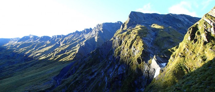 Premiers rayons de soleil sur la Wilkin Waterfall