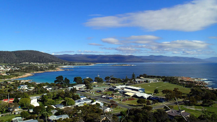 Waubs Bay, L’Envol au mouillage