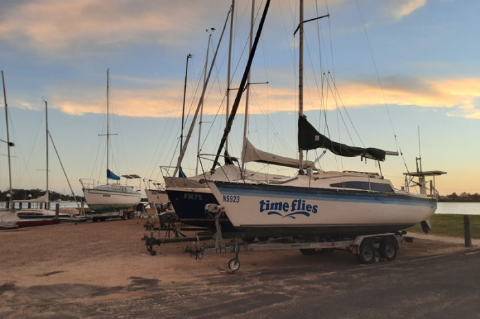 Parking de voiliers au Gippsland Lakes Yacht Club de Paynesville