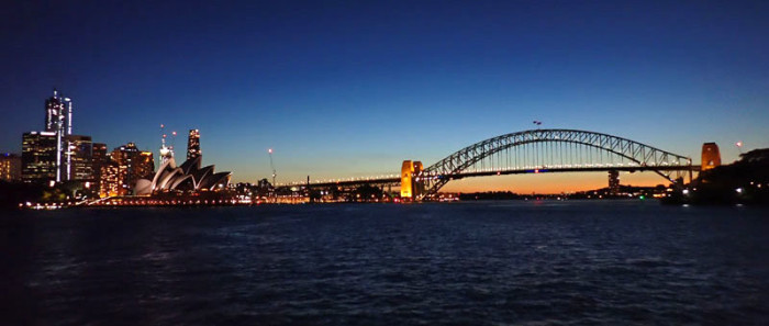 L’opéra et le pont de Sydney by night !